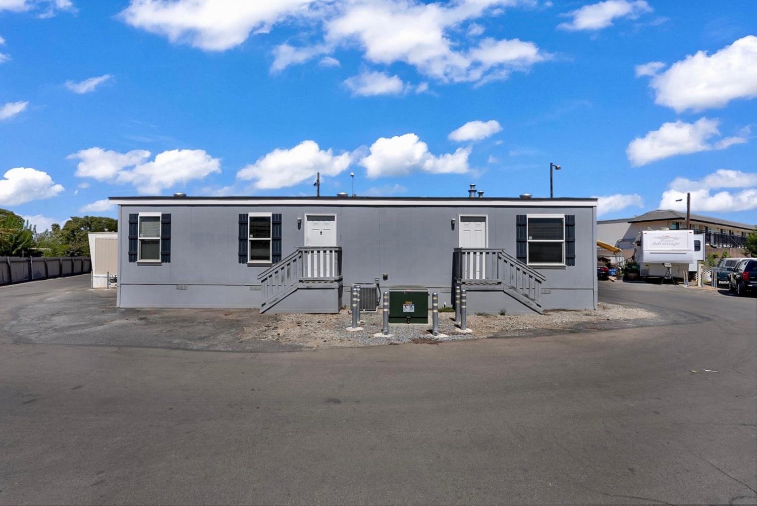 1719 W Olive Avenue 47 — photo