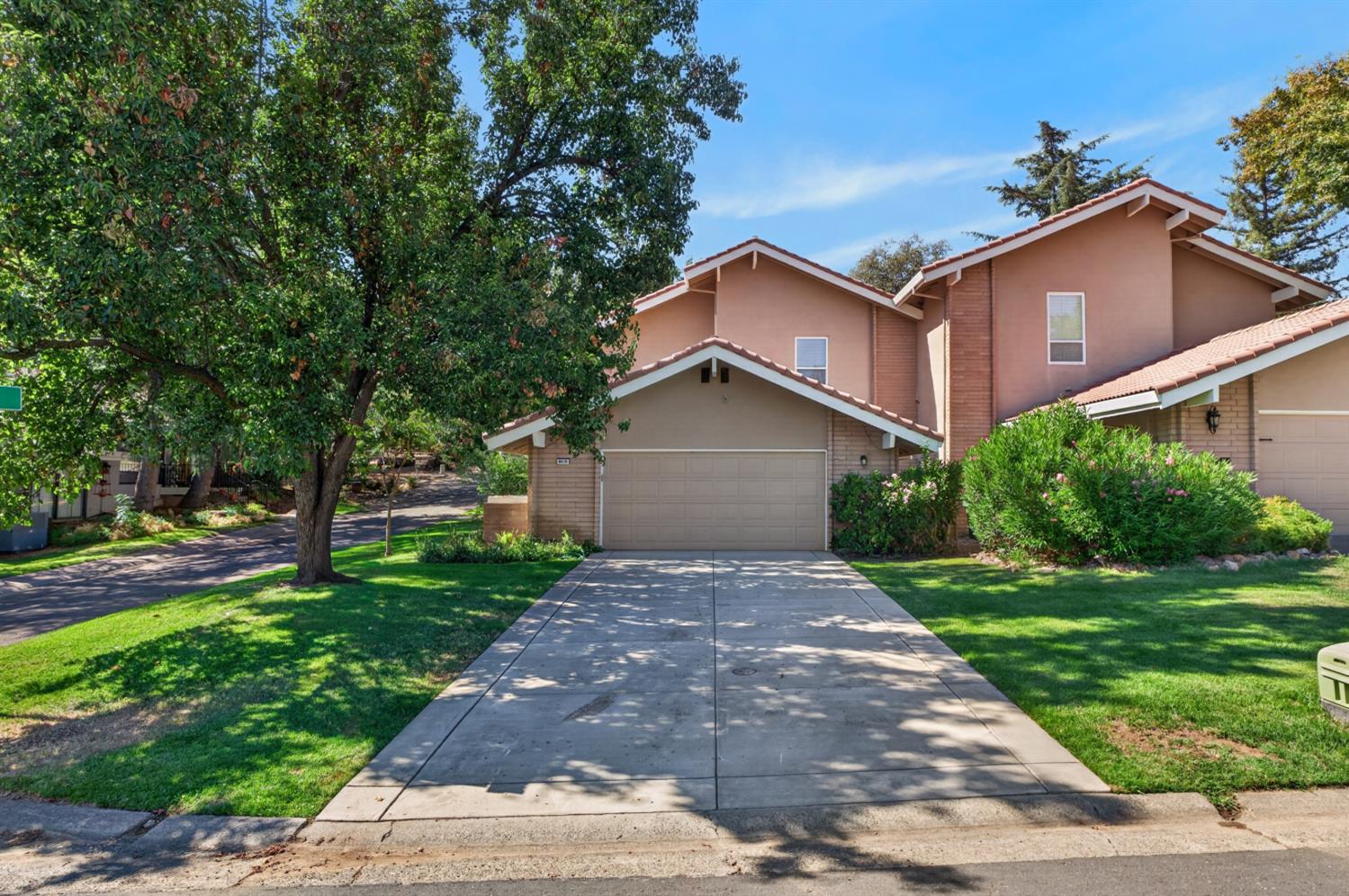 6826 Domingo Drive — photo