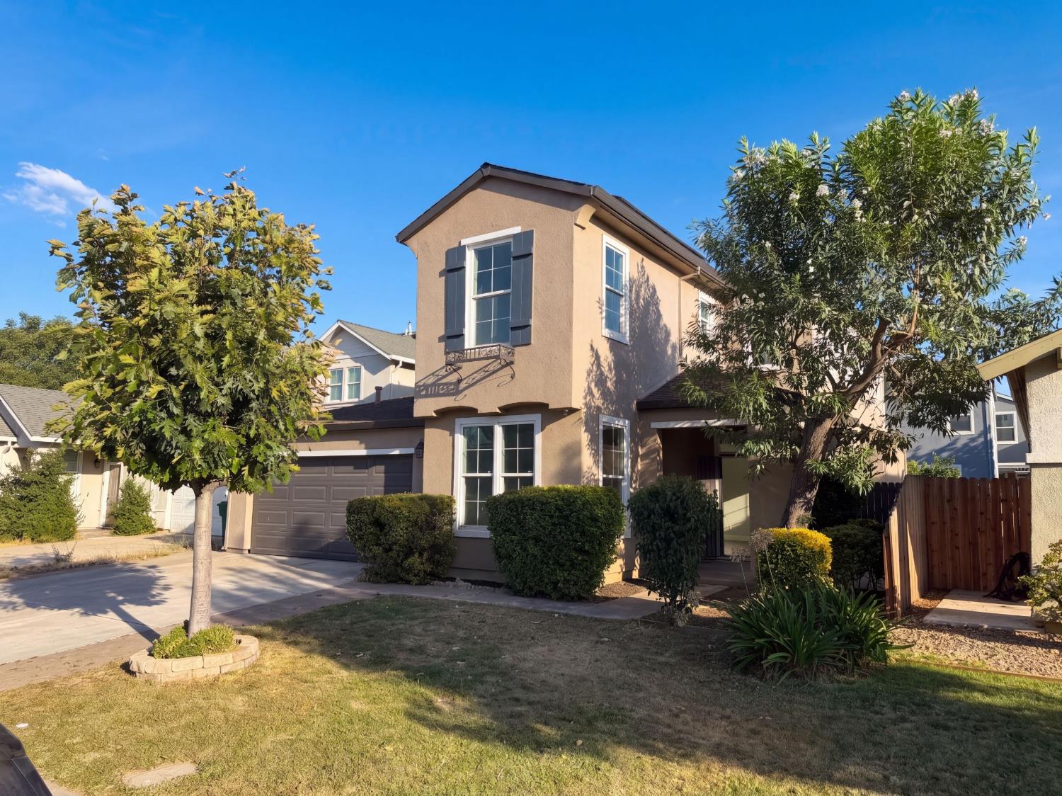 2138 Shady Forest Way — photo