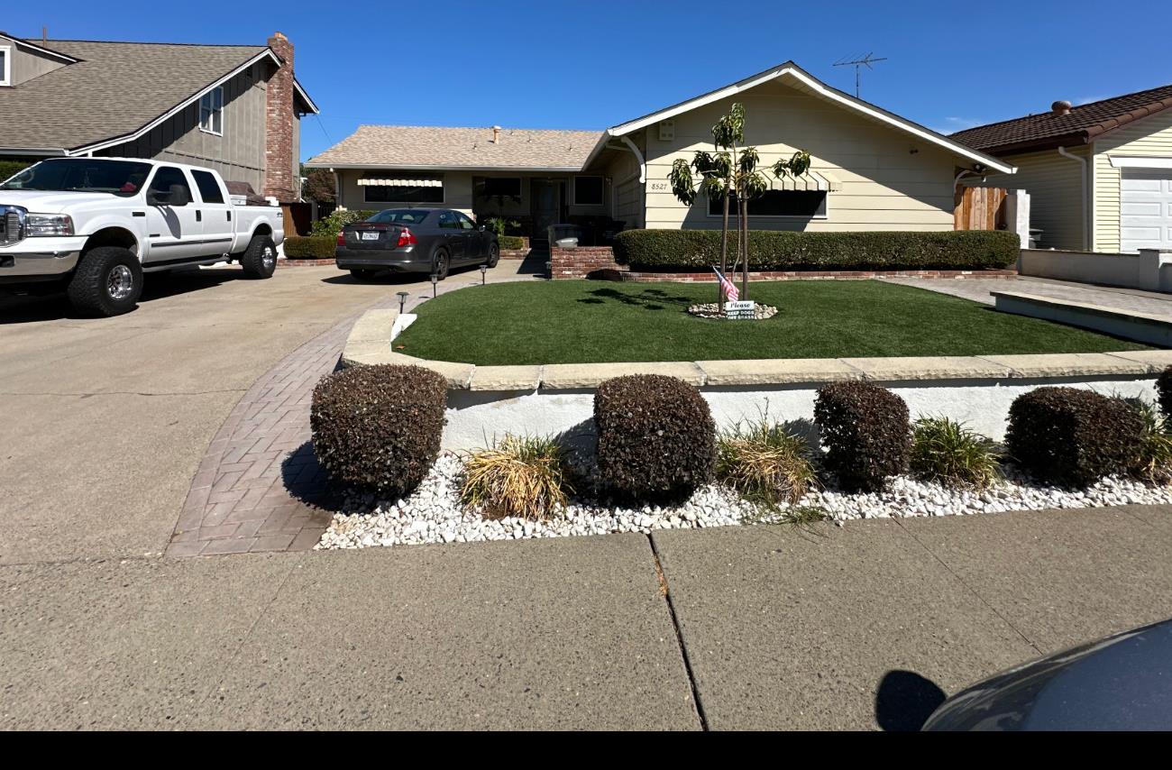 8527 Cliffwood — photo