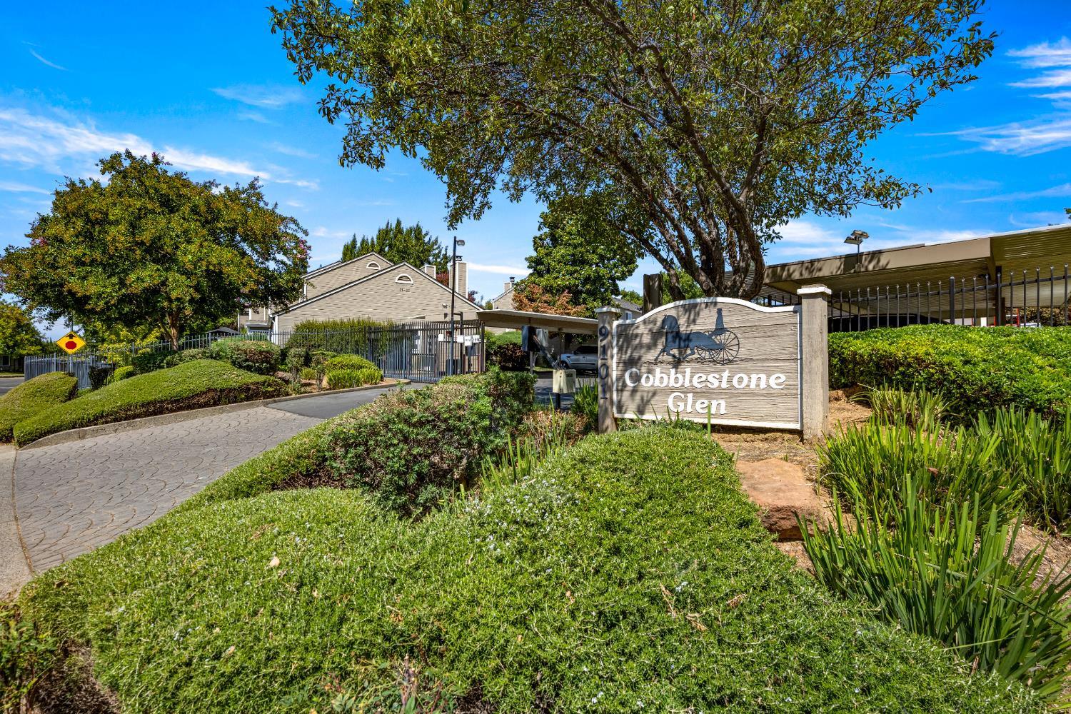 9101 Newhall Drive 35 — photo