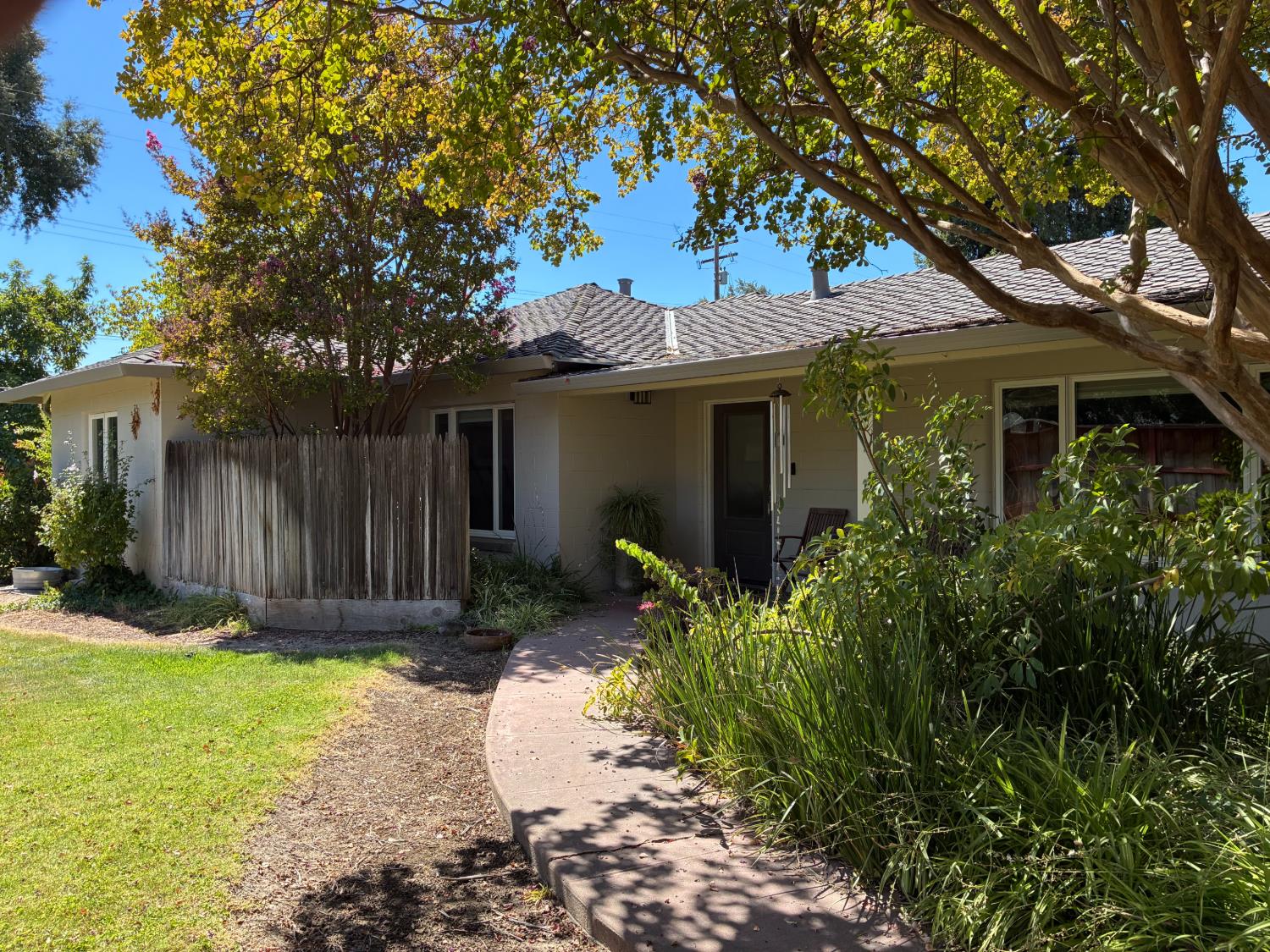 1217 Rose Avenue — photo