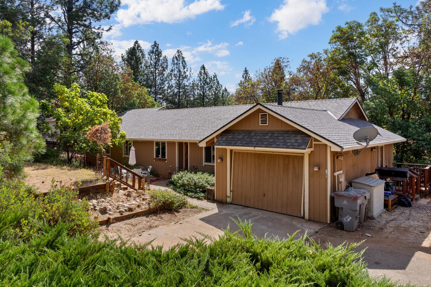 6177 Silverleaf Drive — photo