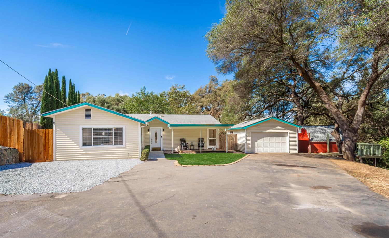 1265 Merry Knoll Rd — photo