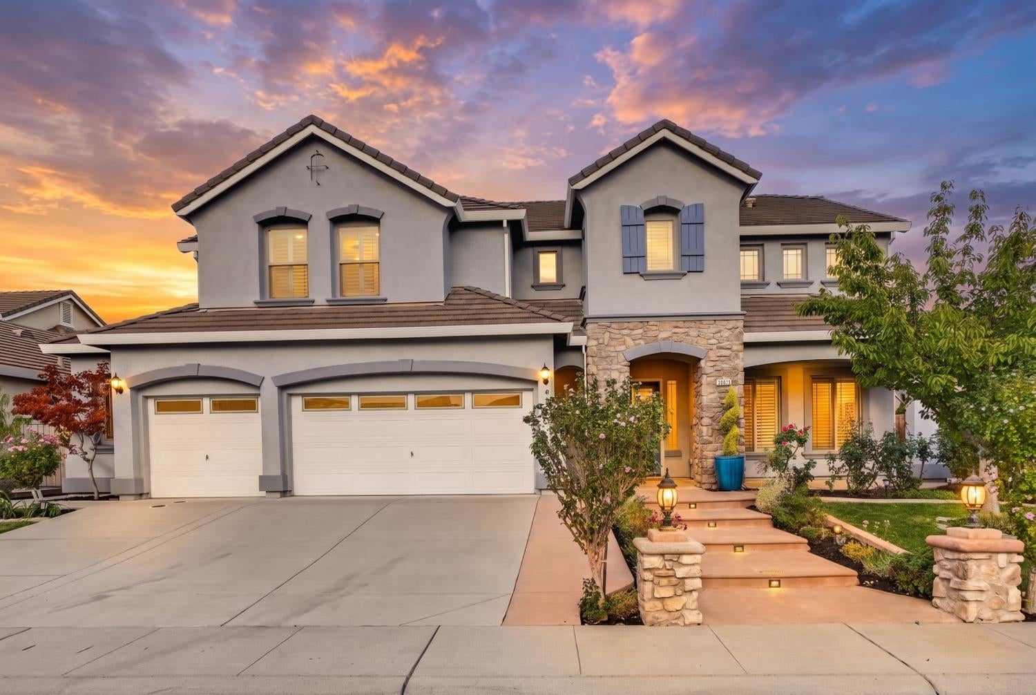 9949 Dove Shell Way — photo