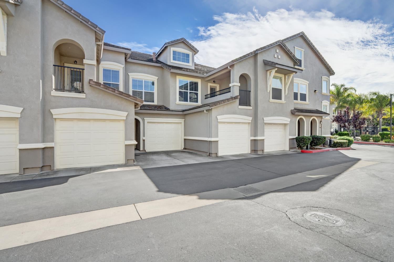 5594 Tares Circle — photo