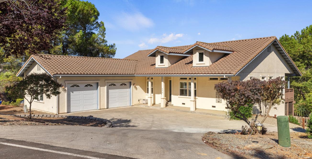 526 Pine Valley Ct — photo