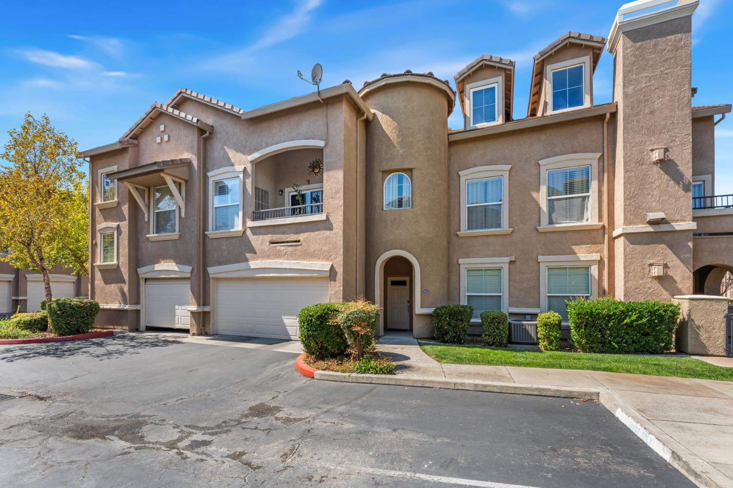 5350 Dunlay Drive 3517 — photo