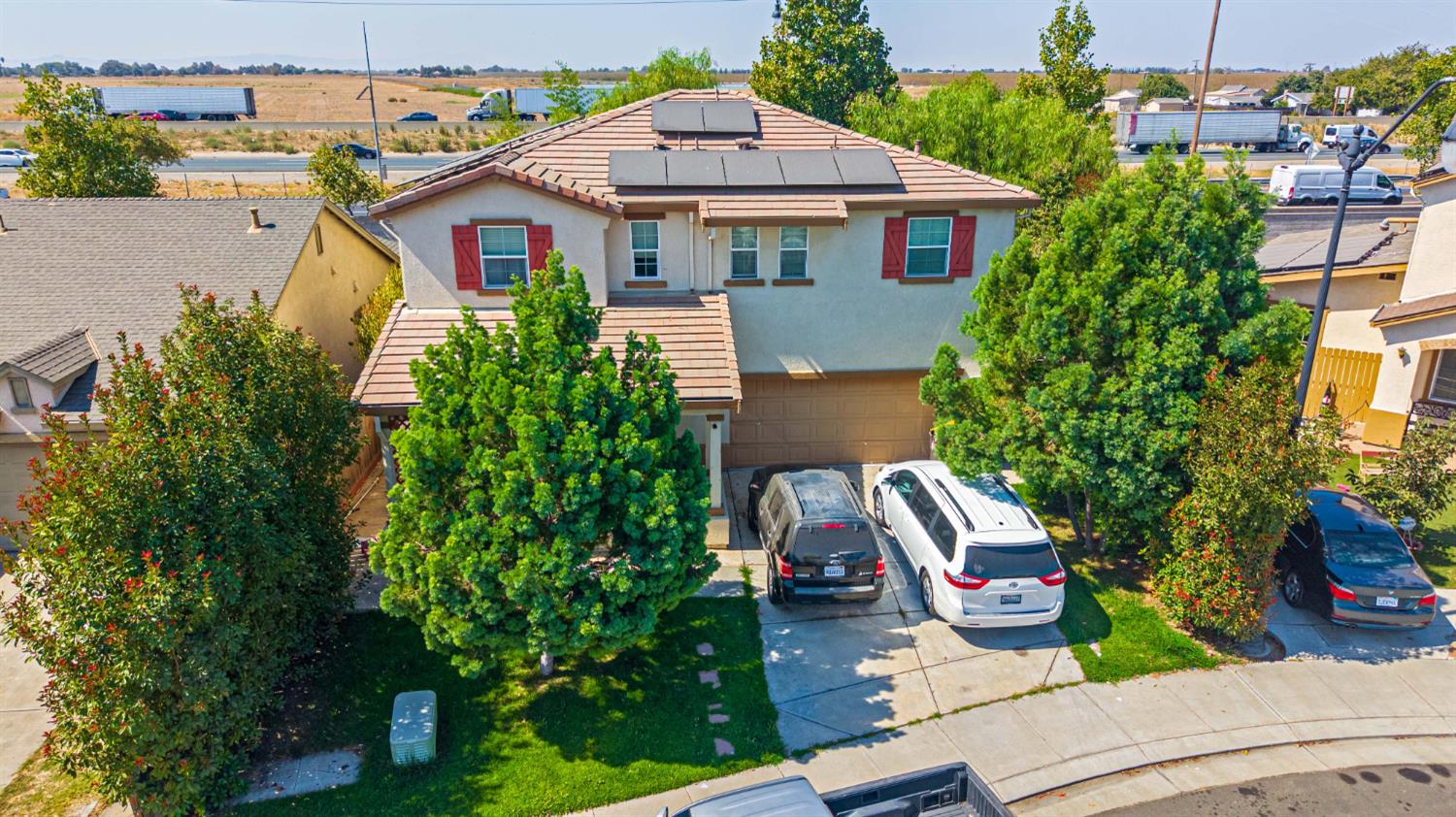 13715 Bloom Way — photo