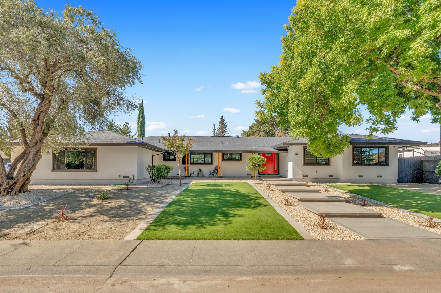 1330 Tuggle Way — photo