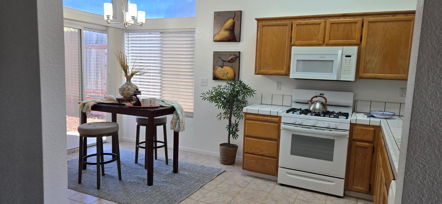 Home in Elk Grove, CA 95624 — photo 3