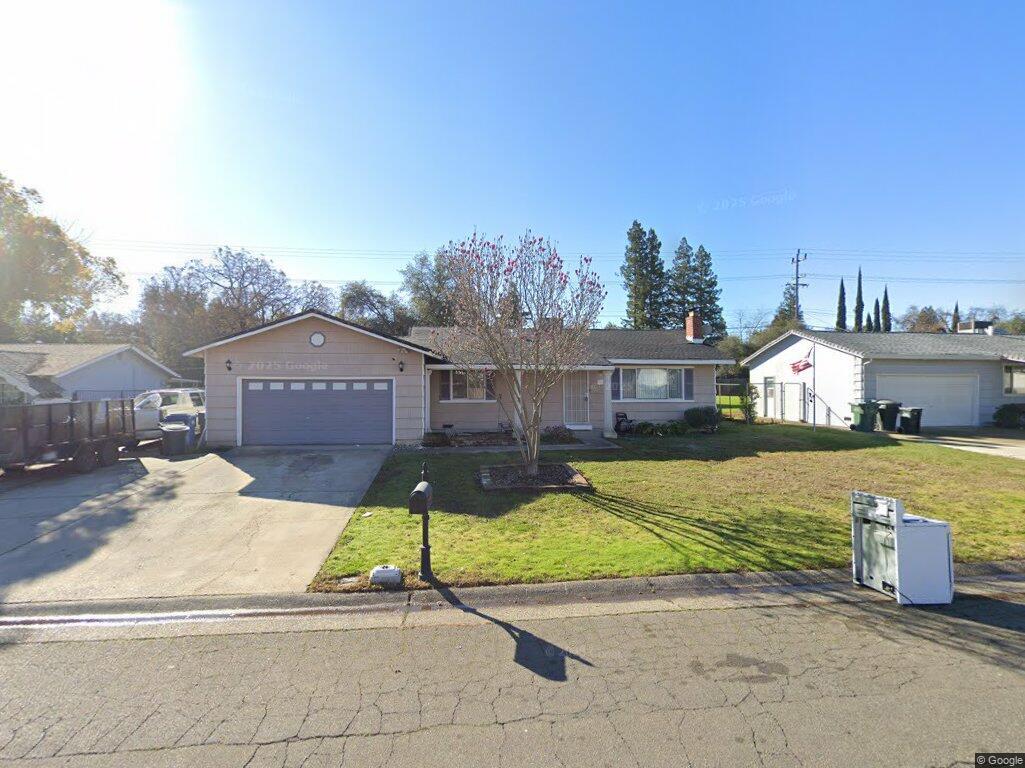 8578 Fairmont Way — photo