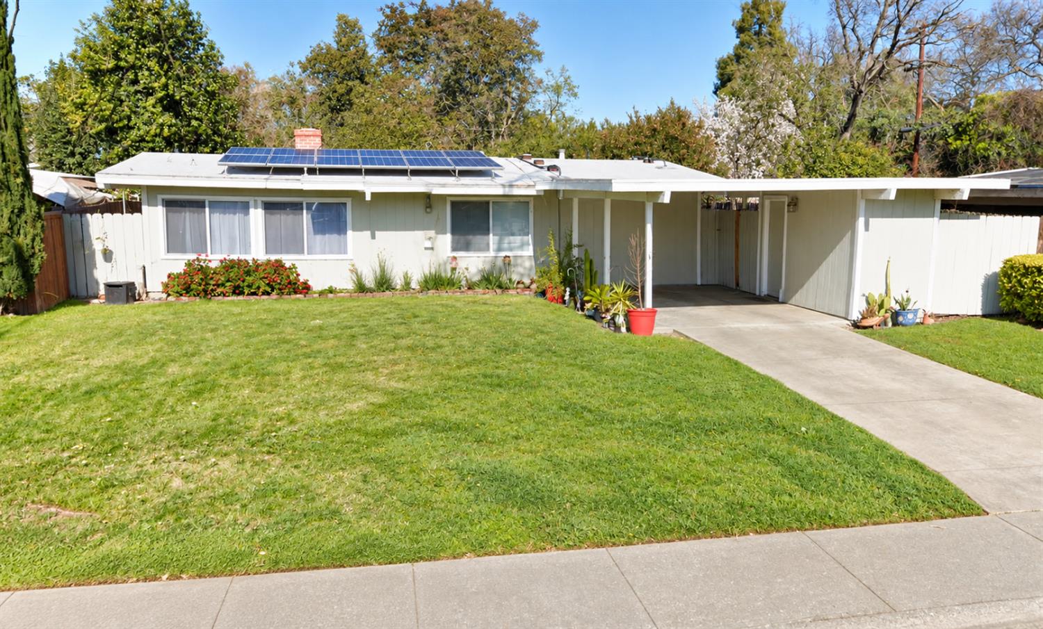 2327 Douglas Road — photo