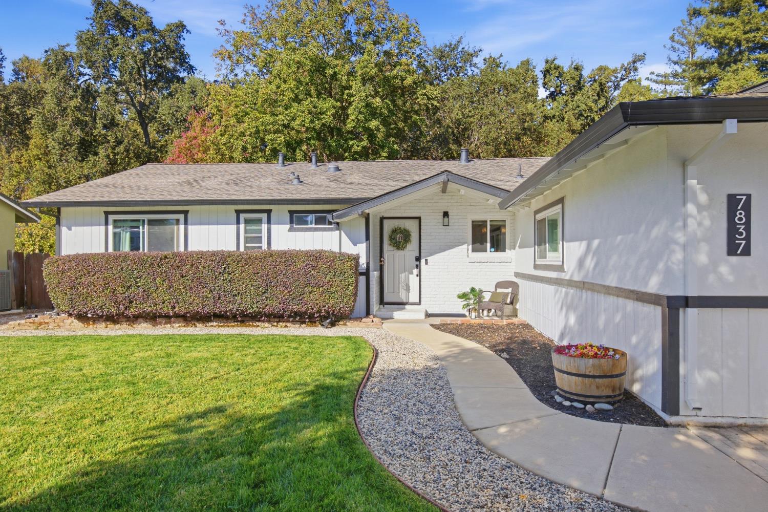 7837 Clearview Drive — photo