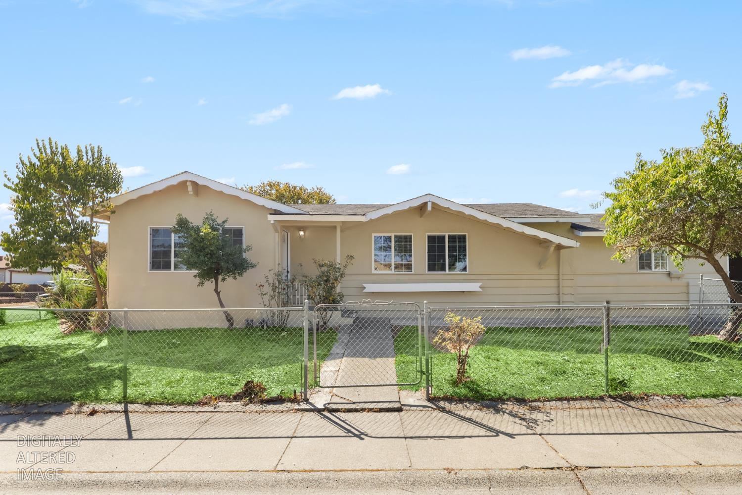 2190 Meadowglen Ave — photo