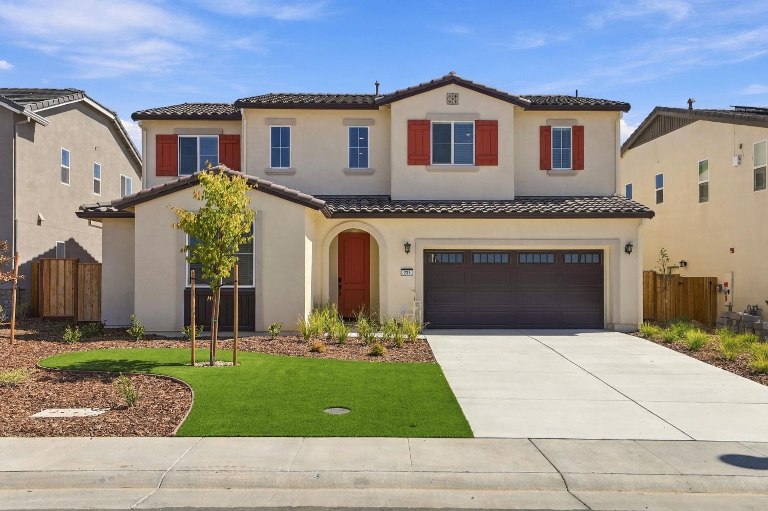 237 Rafters Court — photo
