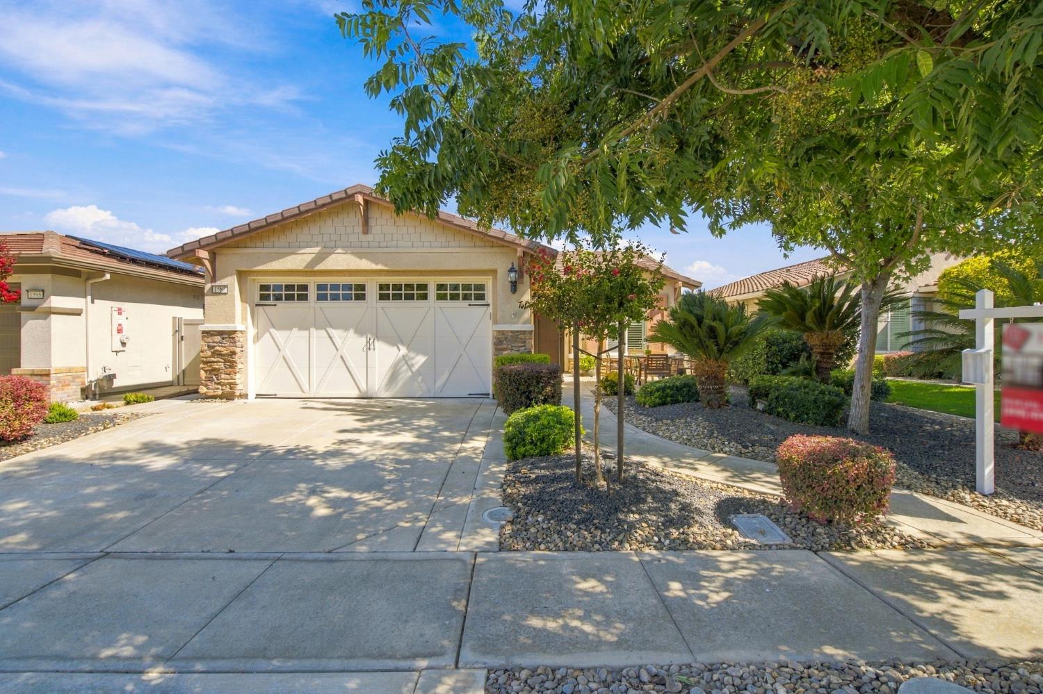 1587 Maple Valley Street — photo