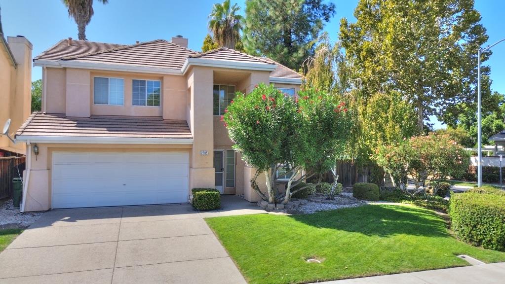 2235 Tahoe Circle — photo