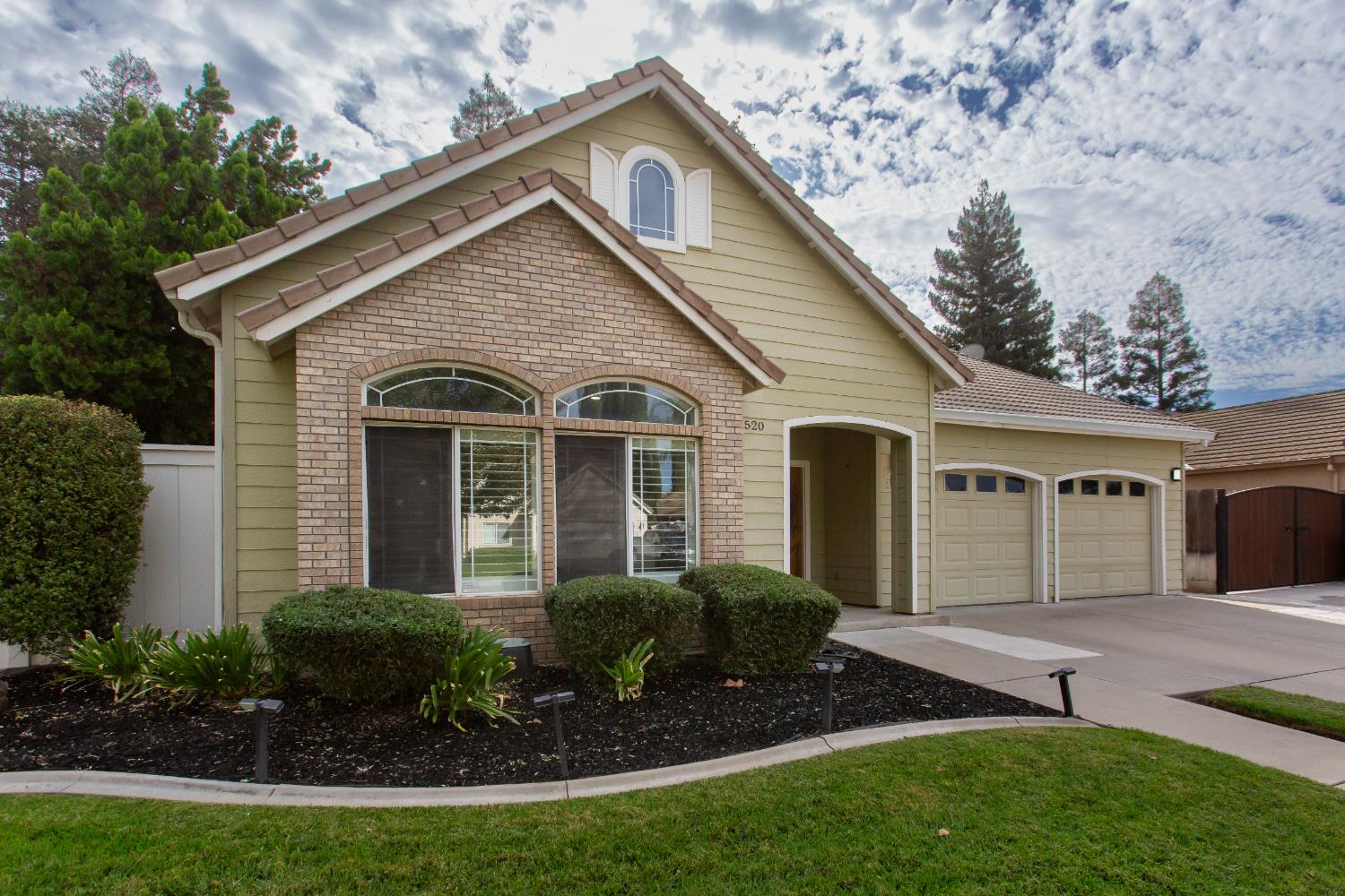 2520 Carmichael, Turlock, CA 95382 — photo 2