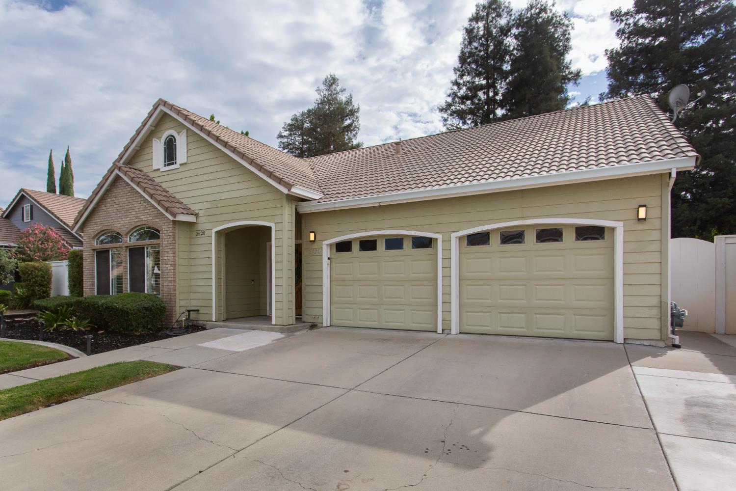 2520 Carmichael, Turlock, CA 95382 — photo 3