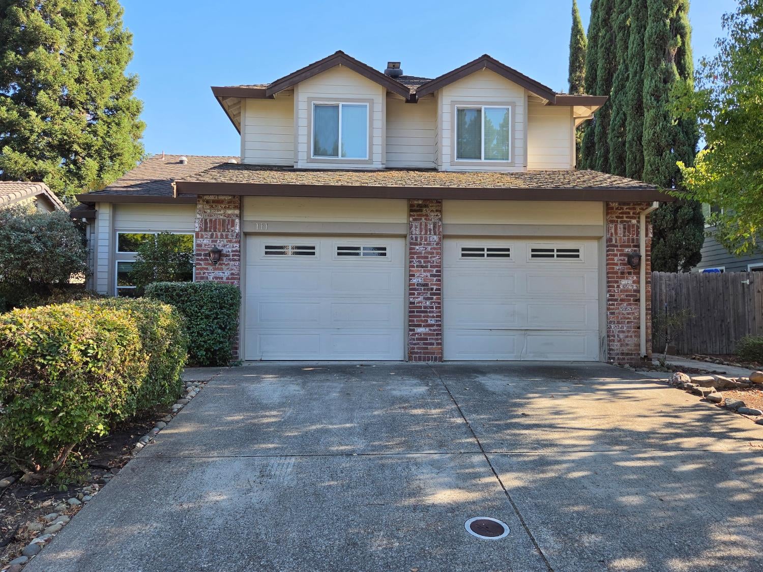 111 Seergreen Way — photo