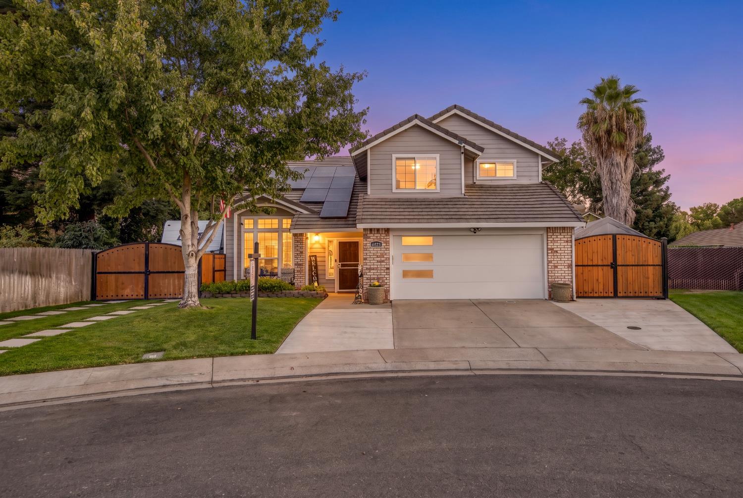 6025 Willow Creek Court — photo