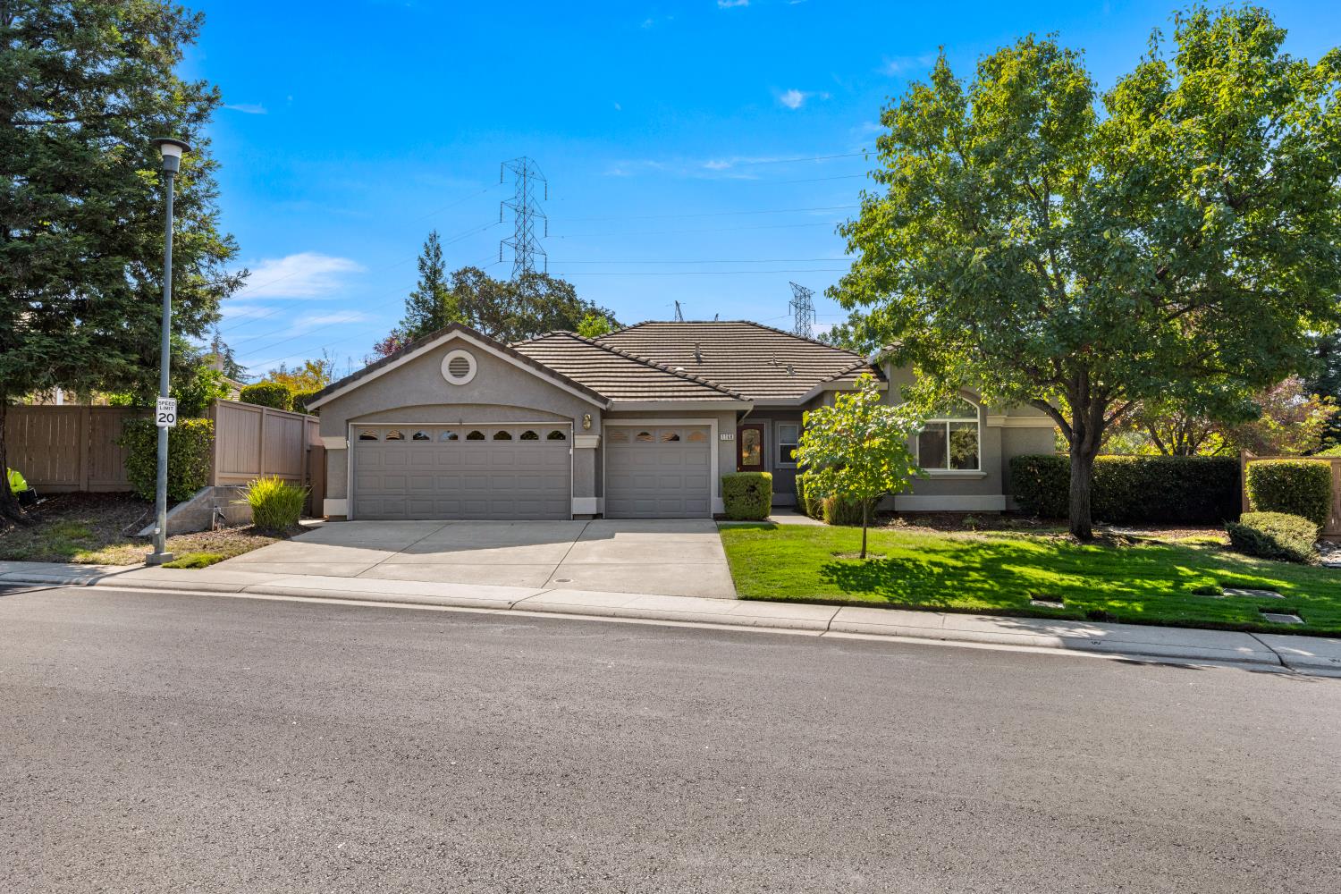 1168 Fleming, Roseville, CA 95747 — photo 2