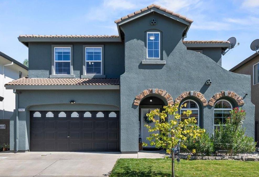 2207 Catherwood Way — photo
