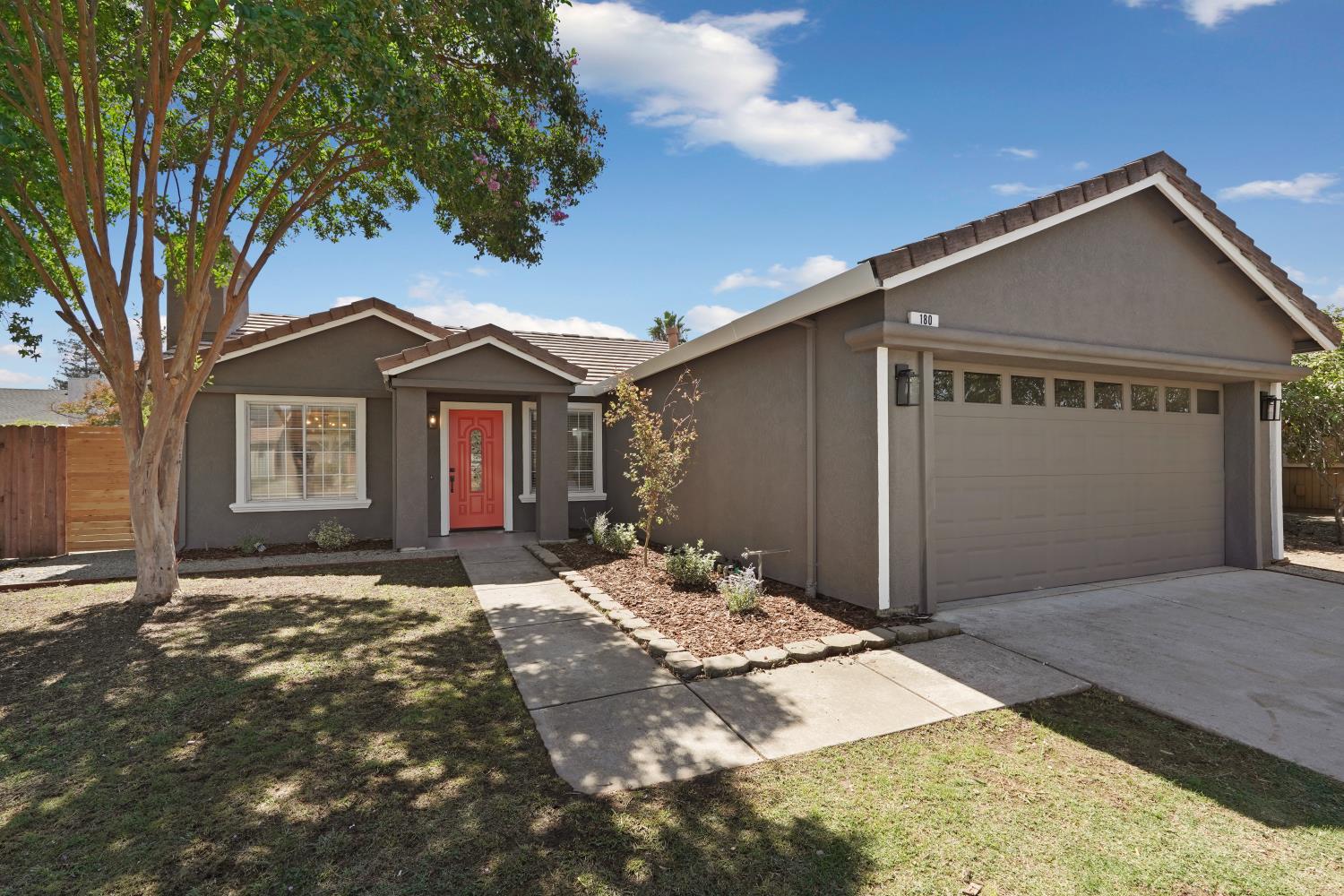 180 Dawn Circle, Galt, CA 95632 — photo 3
