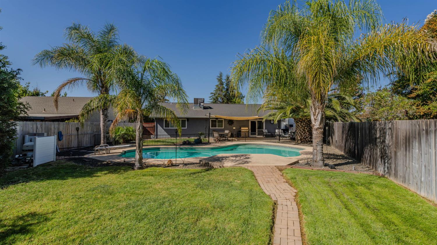 145 Emerald Drive, Galt, CA 95632 — photo 3