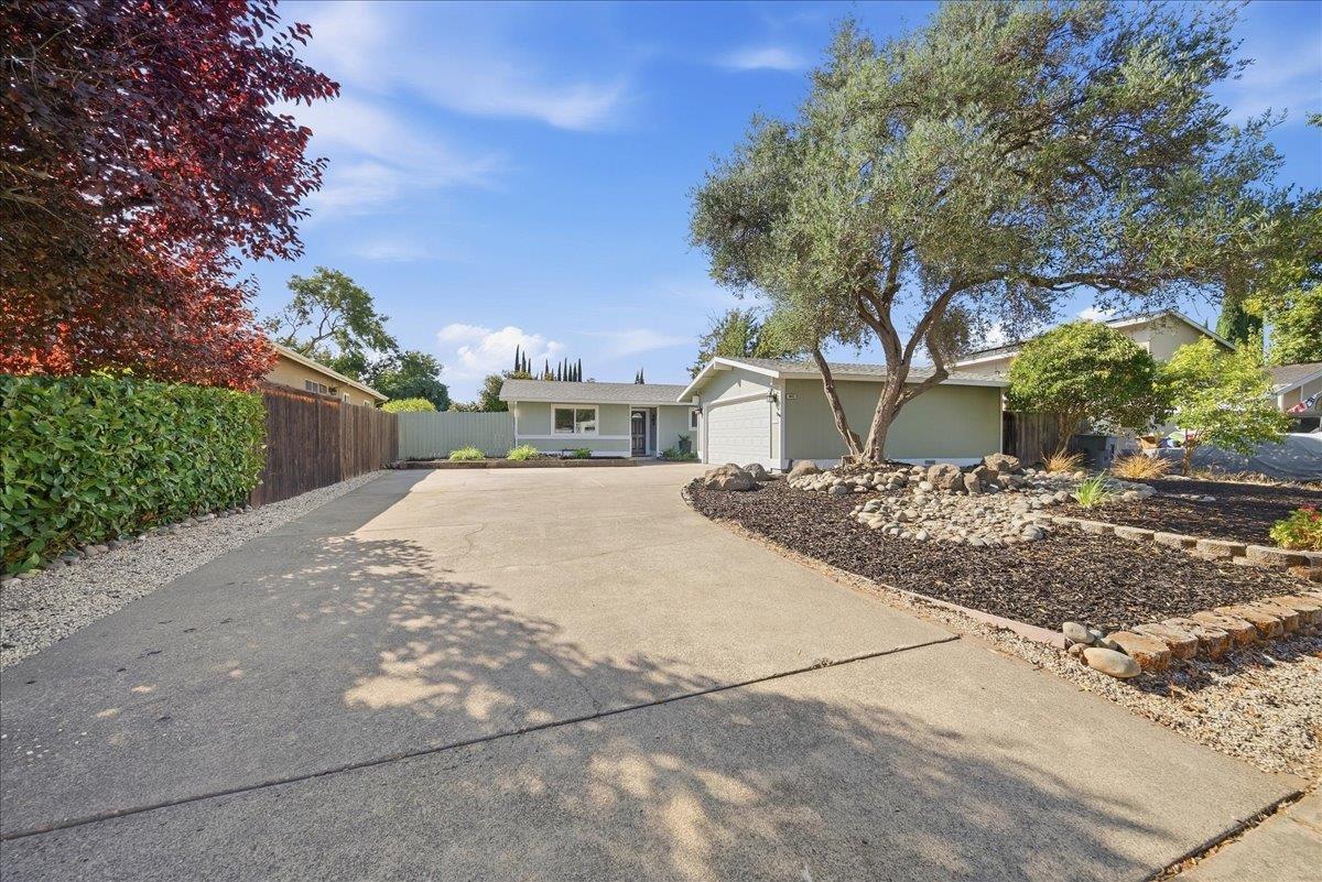 5661 Butano Way — photo