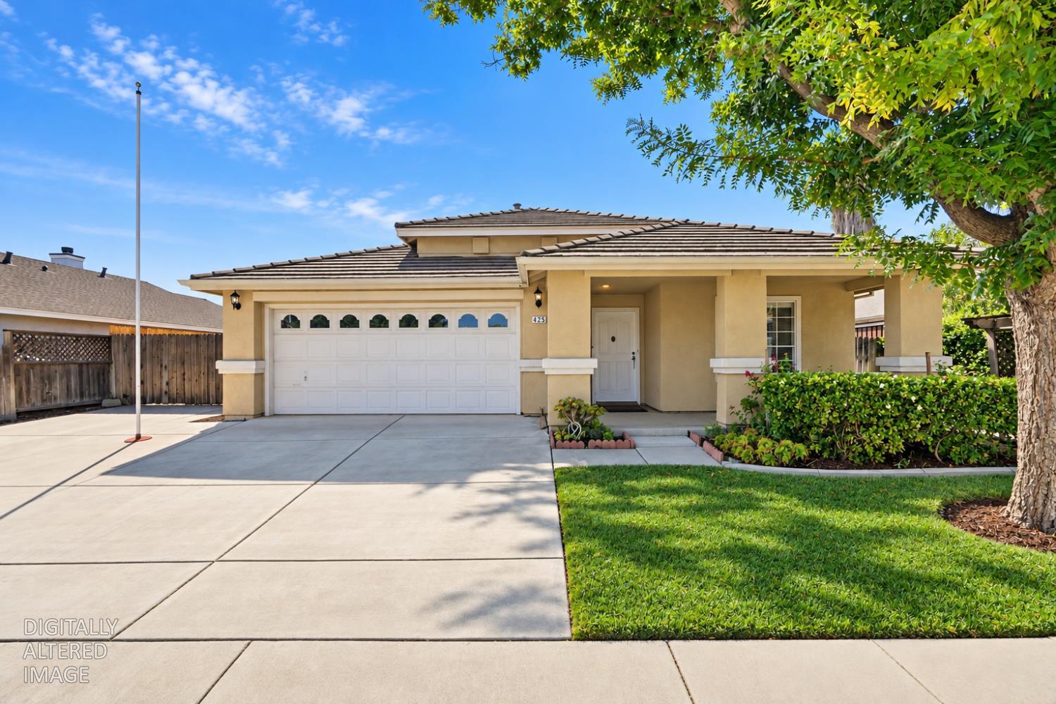 425 Sanderling Drive — photo
