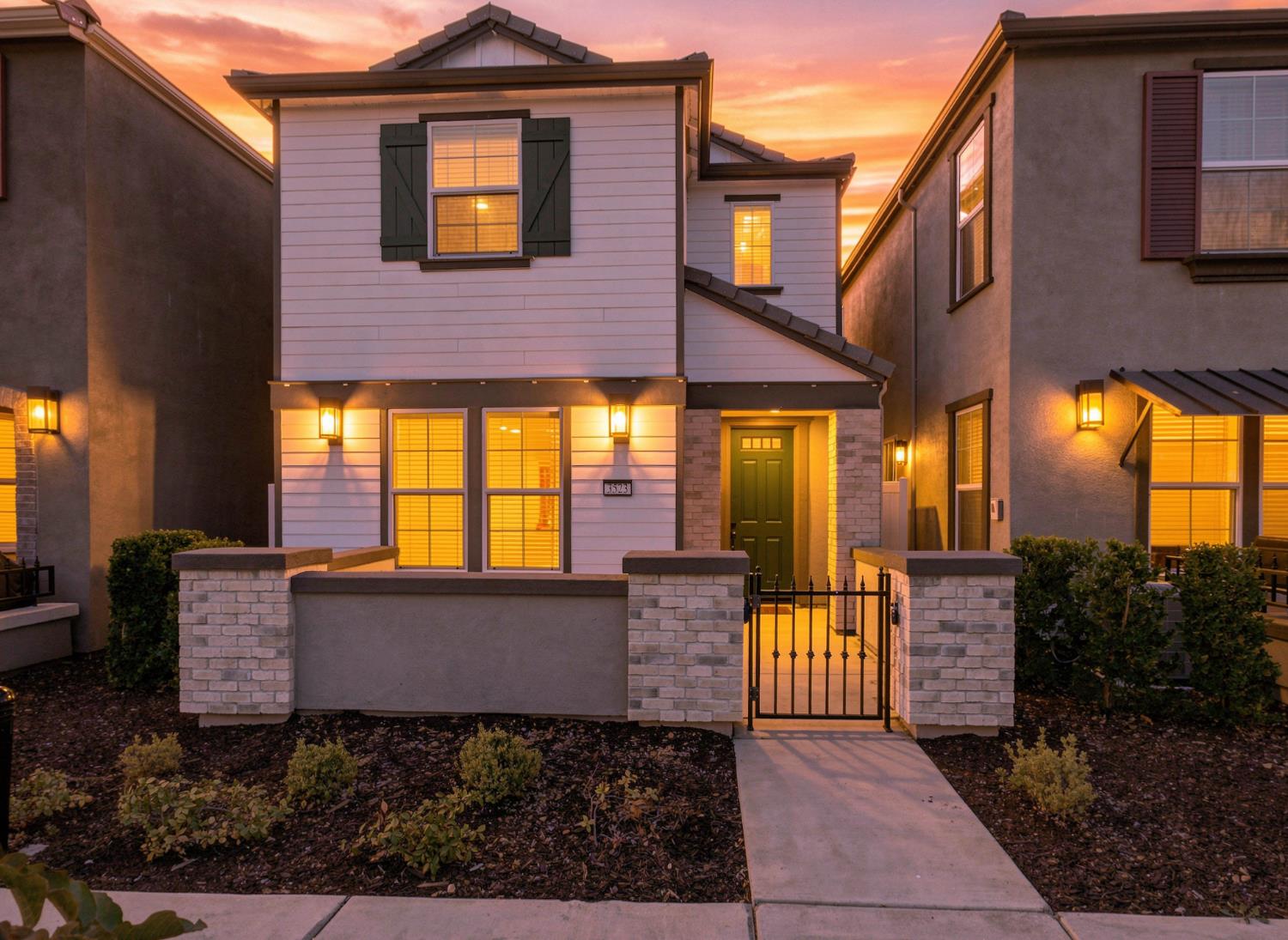 3523 Sparrow Ct — photo