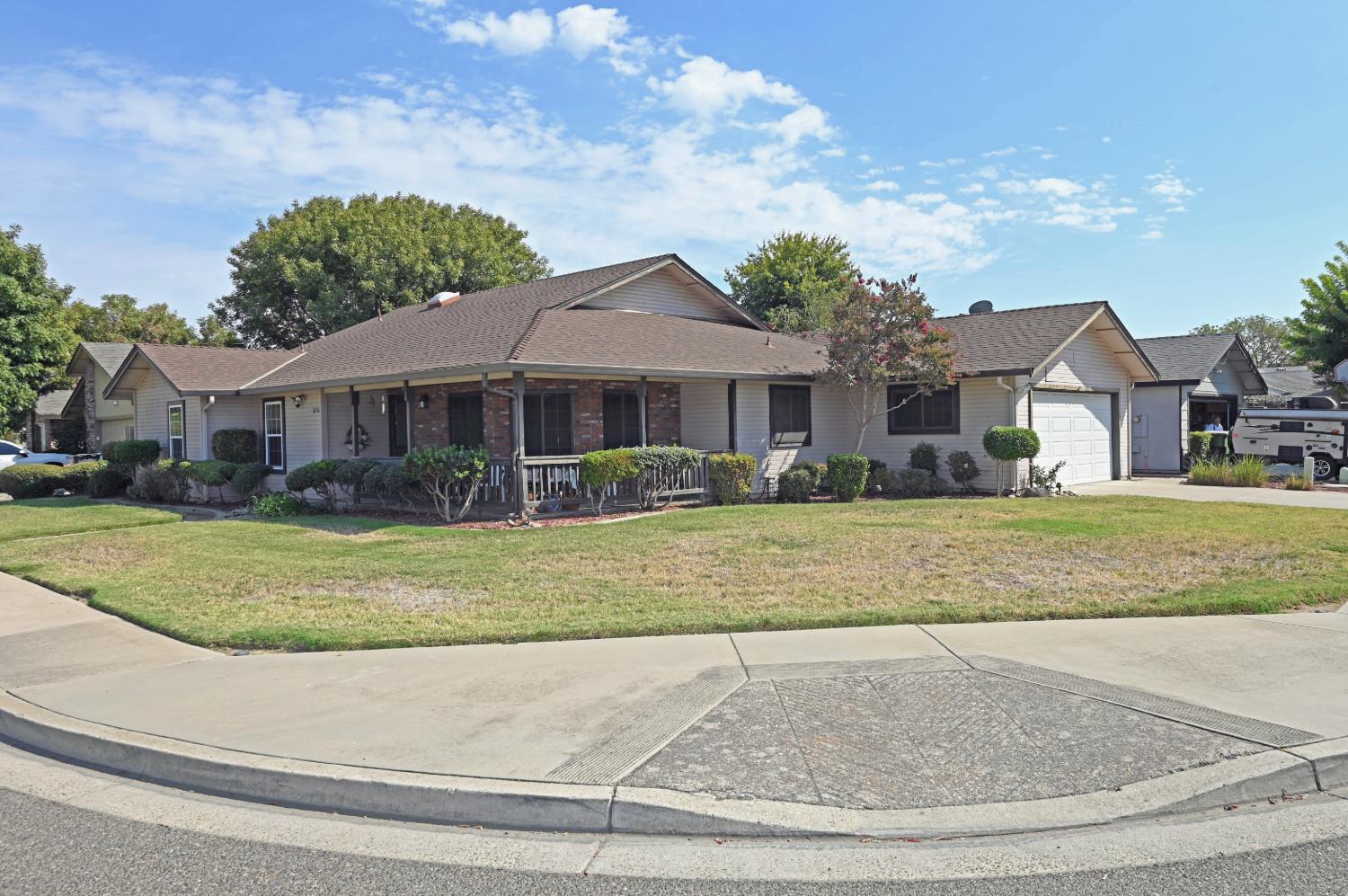 2450 Branding Iron Drive — photo
