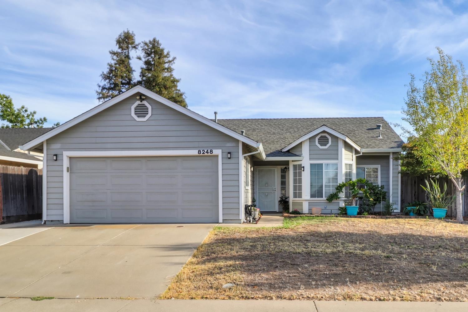 8248 Cliffe Way — photo