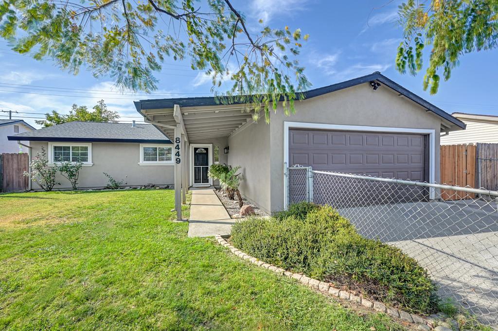 8449 Butternut Dr — photo