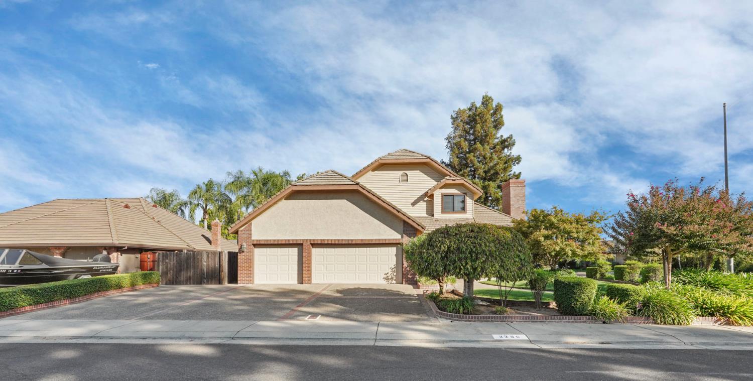 2205 Grenoble, Lodi, CA 95242 — photo 2
