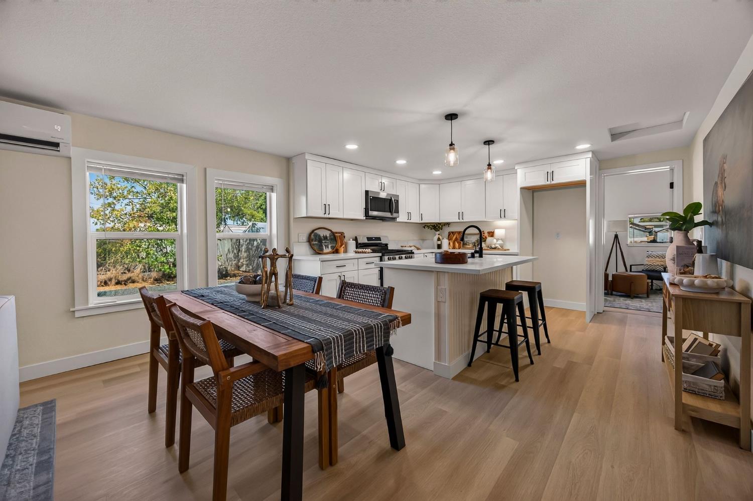 1080 Butte Ave — photo