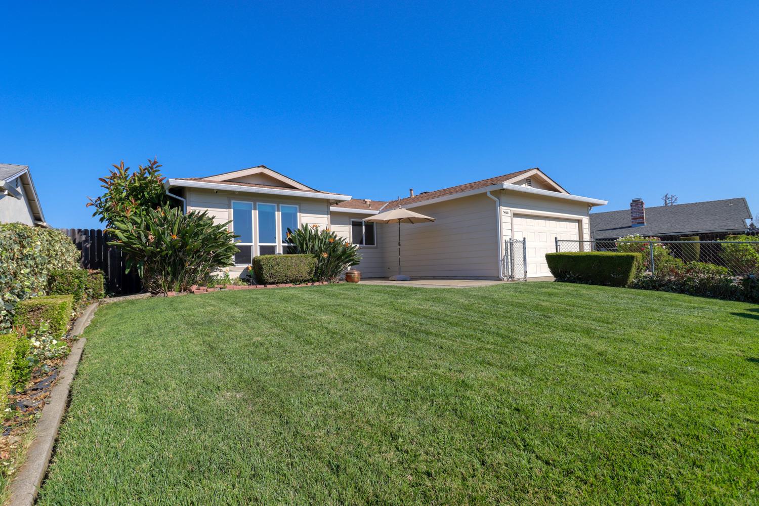 4045 Robinridge Way — photo