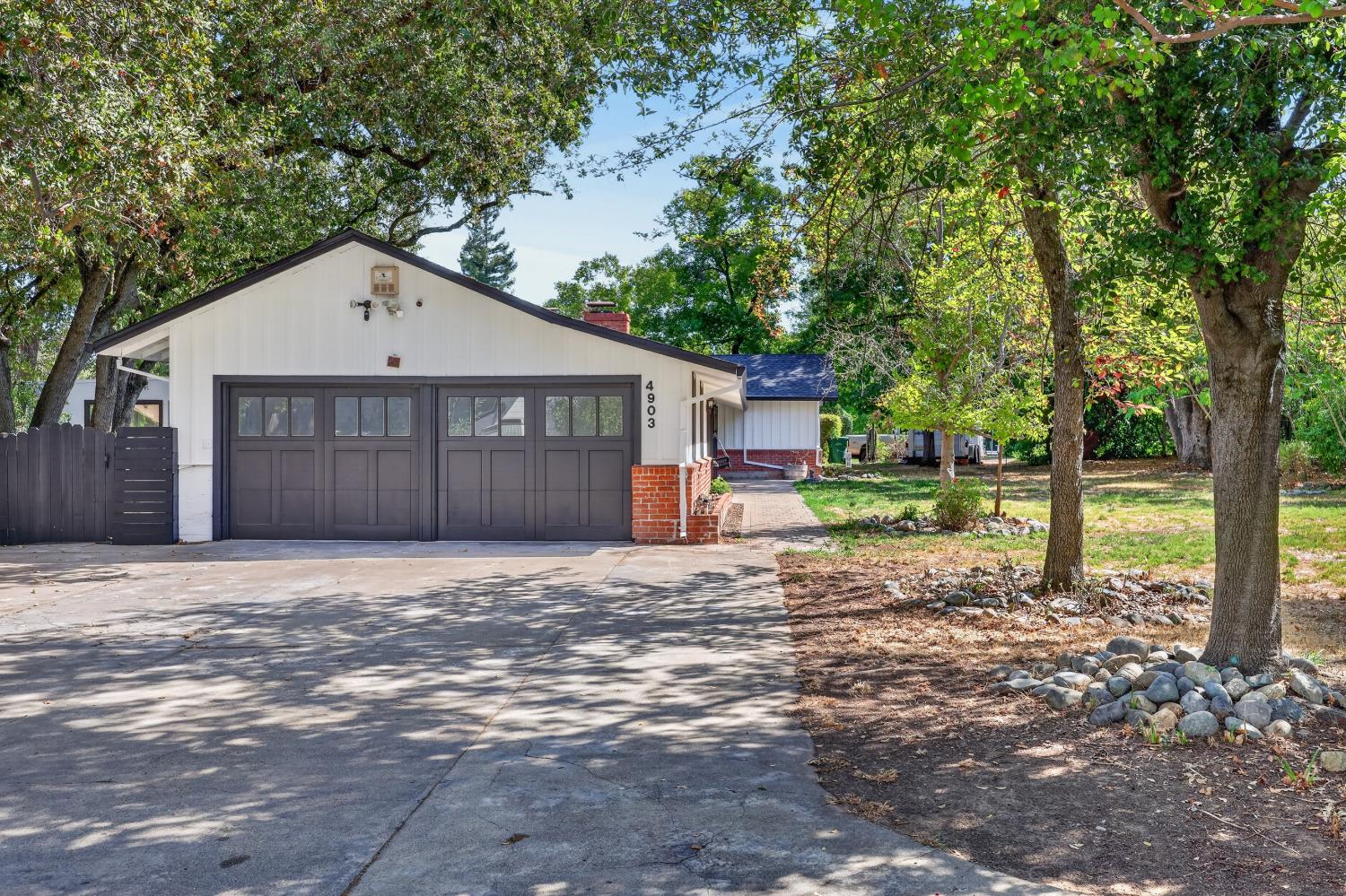 4903 Cypress Ave — photo