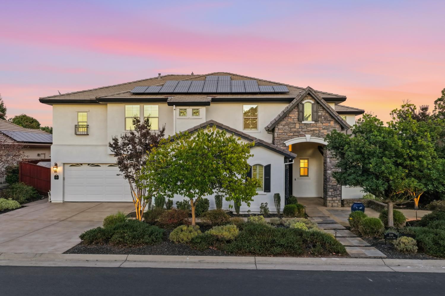 3391 Black Oak Dr — photo
