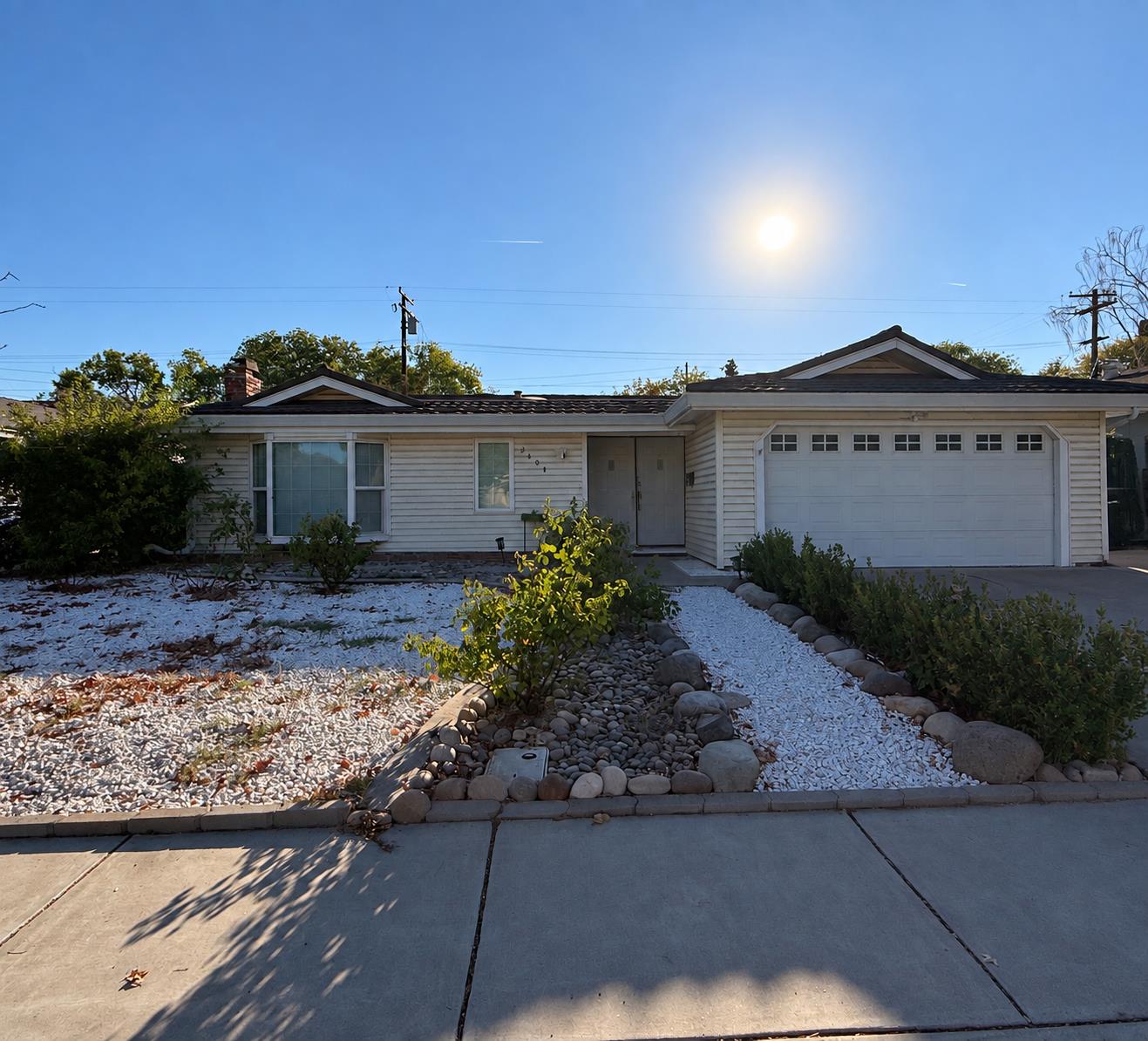 2404 Queenaire Lane — photo