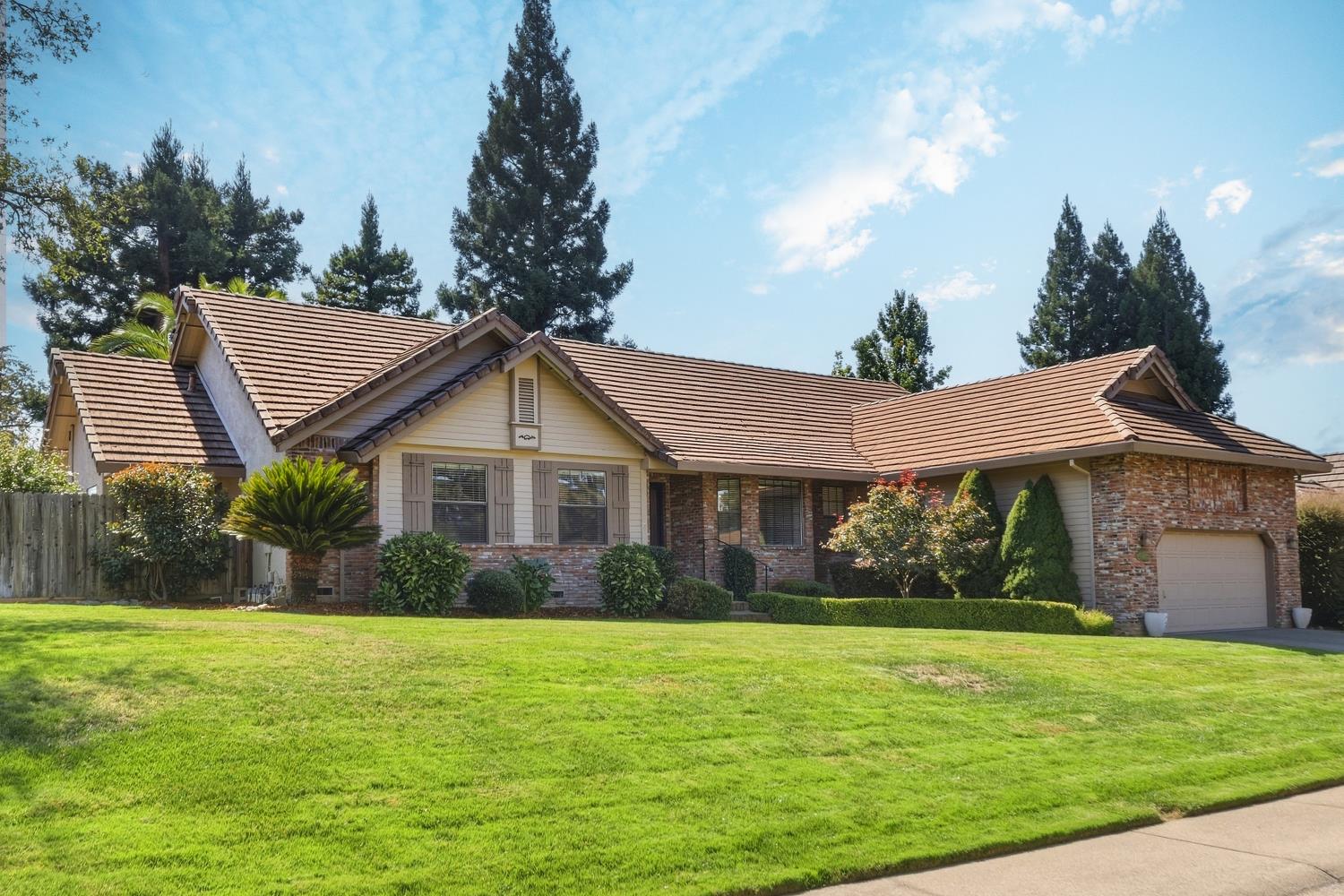 6940 Boardwalk Dr — photo