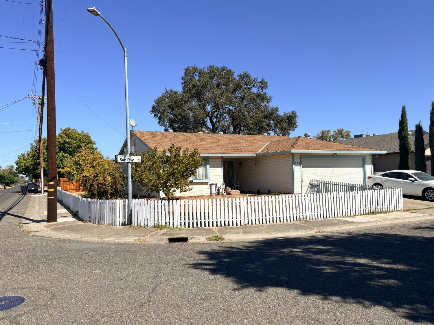 801 Sun Ray Ct — photo