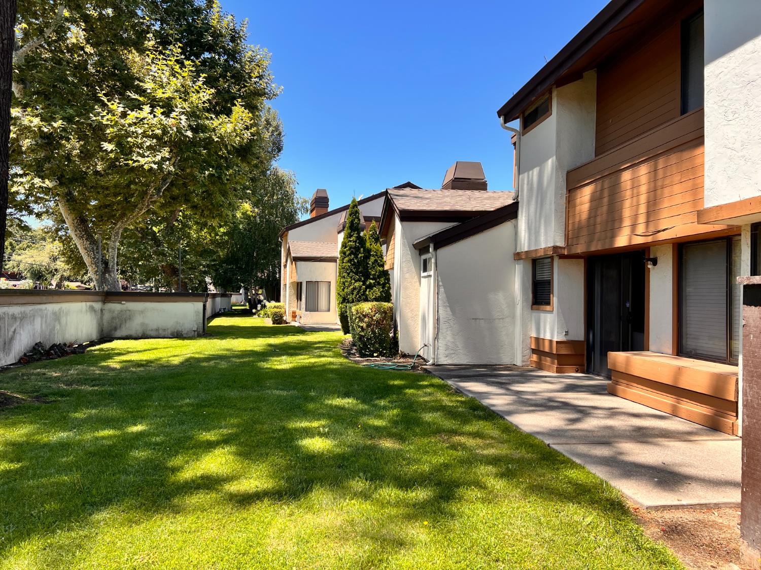 1417 W Swain Rd — photo