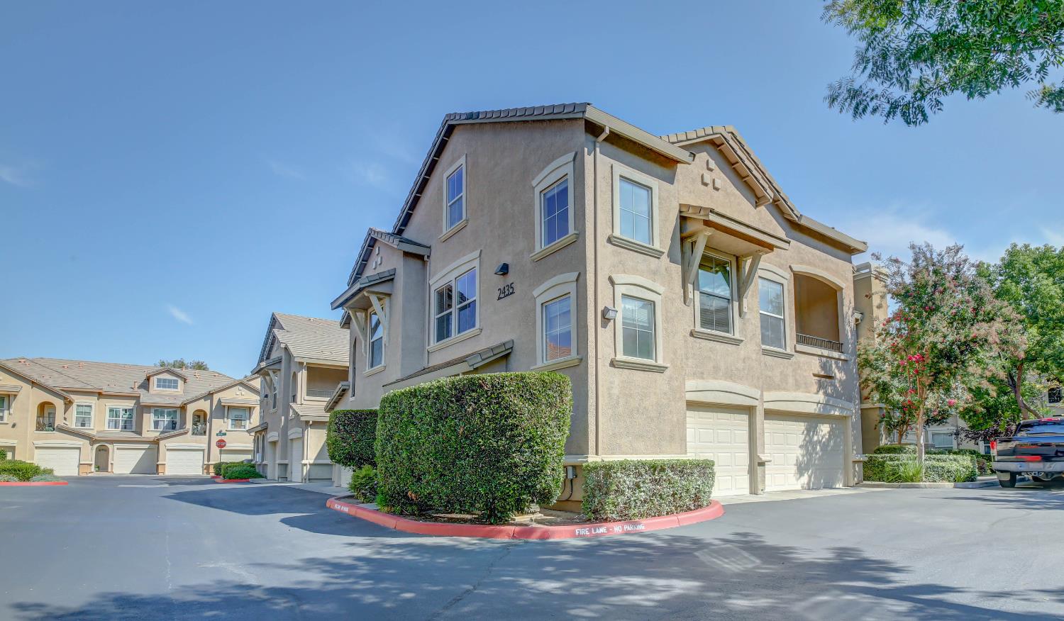 2435 Fontana St #3 — photo