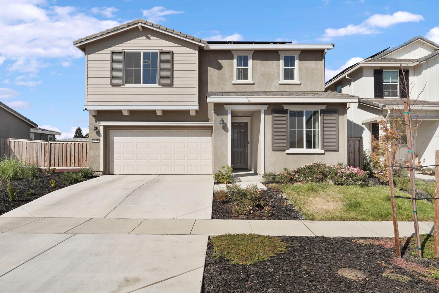 1075 Aldersgate Dr — photo