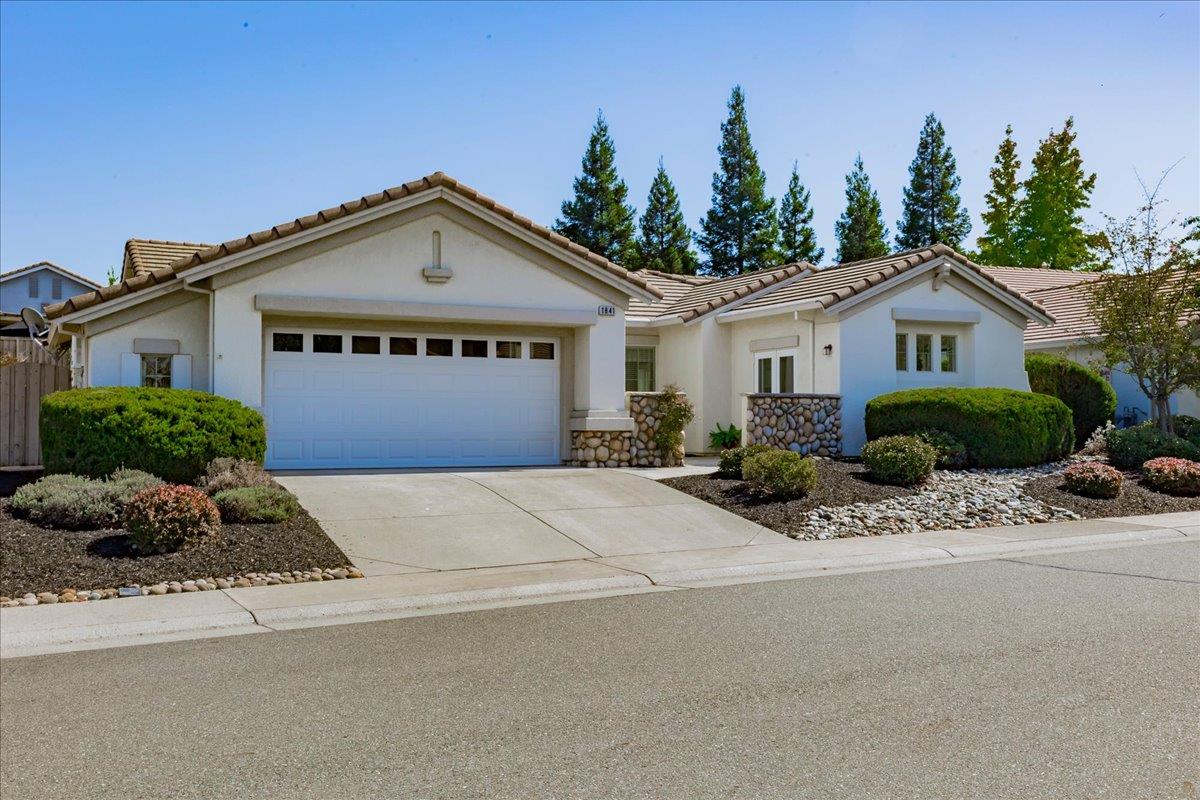 1841 Prairie View Ln — photo
