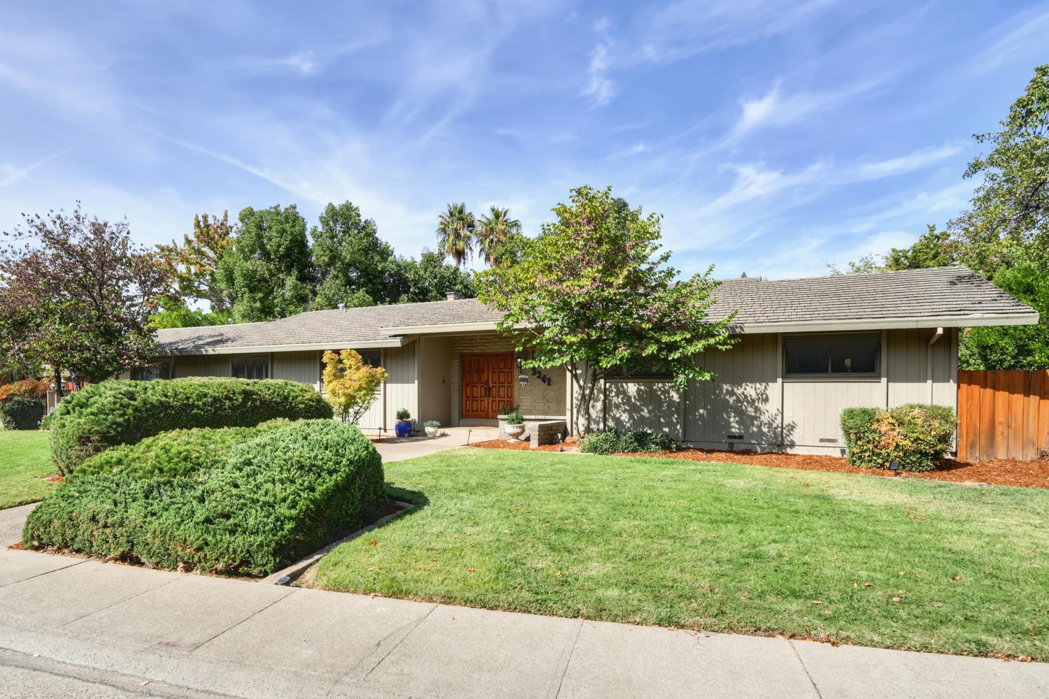 3241 Clairidge Way — photo