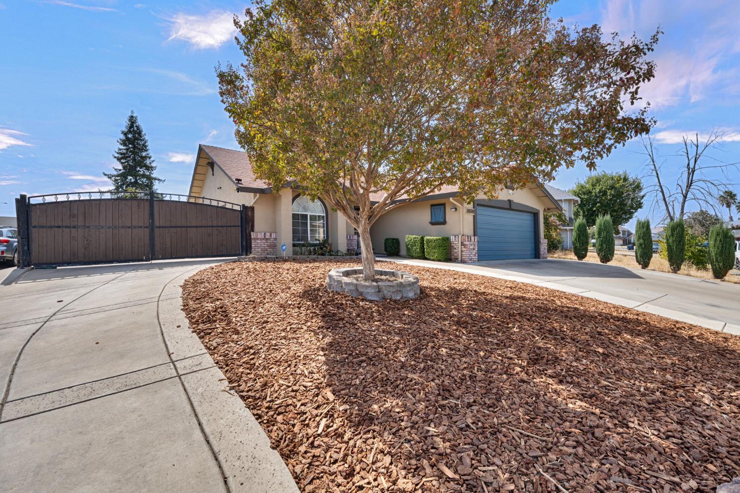 8424 Honeycomb Way — photo